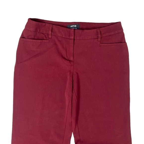 Apt. 9 Modern Fit Wine Color Pants - Size 8 - Picture 2 of 10